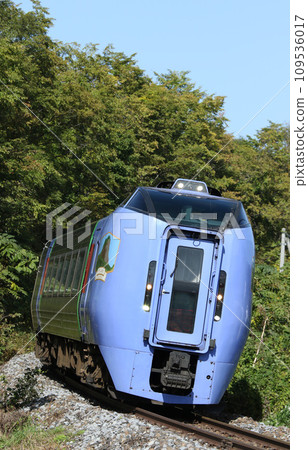 Limited Express Okhotsk Kiha 283 series running on the Sekihoku Main Line in early autumn Kiha 283 Limited Express Okhotsk Limited Express Okhotsk Kiha 283 series running on the Sekihoku Main Line in early autumn Kiha 283 Limited Express Okhotsk 109536017