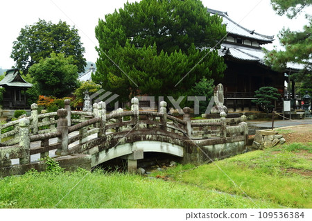 Stone bridge of Sakemi-ji Temple Stone bridge of Sakemi-ji Temple 109536384
