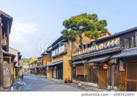 Kyoto's oldest entertainment district Kamishichiken Kyoto's oldest entertainment district Kamishichiken 109542869