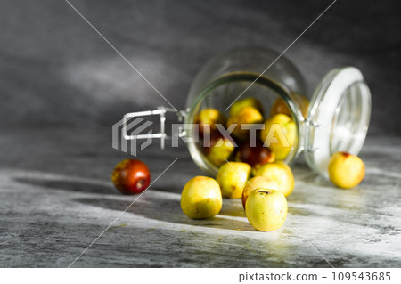 Dates on black background plate 109543685