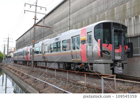 227 Series Urara in custody at Shimonoseki General Rolling Stock Yard Okayama Train Branch 227 Series Urara in custody at Shimonoseki General Rolling Stock Yard Okayama Train Branch 109545359