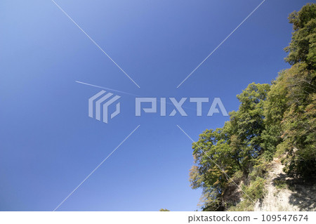 懸崖上可見軌跡 懸崖上可見軌跡 109547674