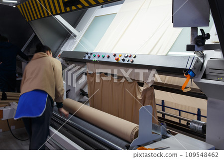Machine for visual quality control of fabric Machine for visual quality control of fabric 109548462