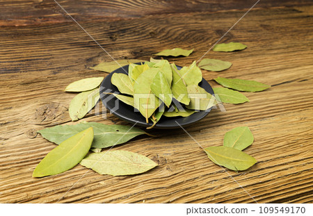 Dry Bay Leaves, Laurel Leaf, Natural Spicy Bayleaf, Fragrant Ingredient, Aromatic Spice 109549170