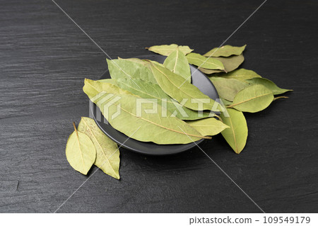 Dry Bay Leaves, Laurel Leaf, Natural Spicy Bayleaf, Fragrant Ingredient, Aromatic Spice 109549179