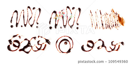 Chocolate Sauce Smear Isolated, Choco Sauce Drop, Cream Line, Melt Chocolate Drizzle 109549360