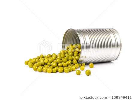 Canned Green Peas Isolated, Sweet Pea Pile, Cooked Legume, Protein Source, Healthy Vegan Food Canned Green Peas Isolated, Sweet Pea Pile, Cooked Legume, Protein Source, Healthy Vegan Food 109549411