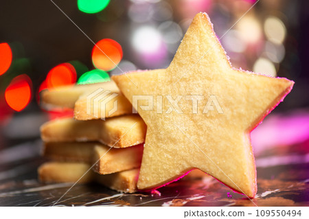 Christmas Shortbread Cookies 109550494