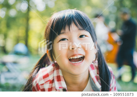 帶孩子的家庭露營 109551073