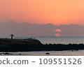Sunrise scenery of Iwaizaki, a tourist spot in Kesennuma City 109551526