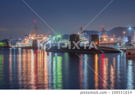 吳市潛水艇夜景 109551814