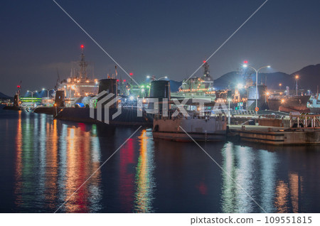 吳市潛水艇夜景 109551815