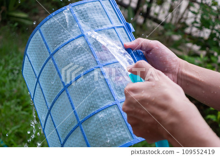 cleaning air conditioner dirty filter 109552419