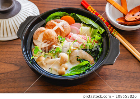 Gentle taste soy milk hotpot 109555826