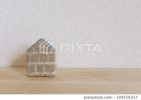 Housing image 109556357