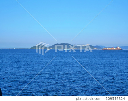 Cape Irago seen from Kamishima, Toba City, Mie Prefecture 109556824