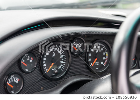 超級汽車儀表 109556930