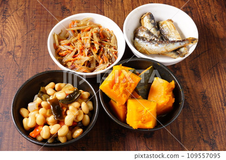 日式小碗料理 109557095