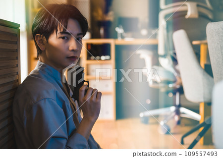 Portrait of a young man in his 20s Portrait of a young man in his 20s 109557493