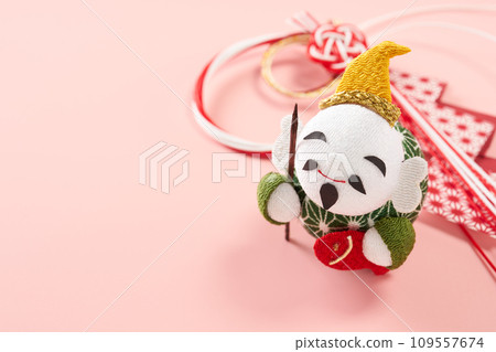 新年七福神惠比壽形象 新年七福神惠比壽形象 109557674