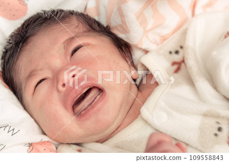 [剛出生的嬰兒的哭聲] 109558843