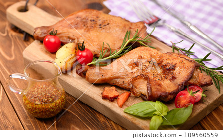 烤烤雞（雞帶骨大腿） 109560559