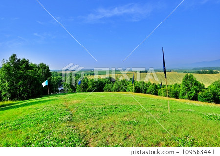 從北海道美瑛「藍山」眺望的景色 從北海道美瑛「藍山」眺望的景色 109563441