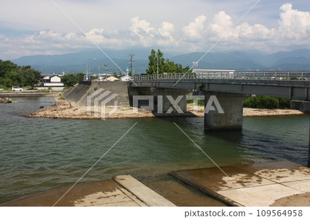 富山縣上市川河口魚婆橋及高槻漁港週邊地區 富山縣上市川河口魚婆橋及高槻漁港週邊地區 109564958