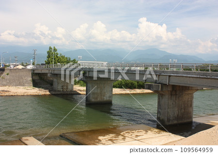 富山縣上市川河口魚婆橋及高槻漁港週邊地區 109564959