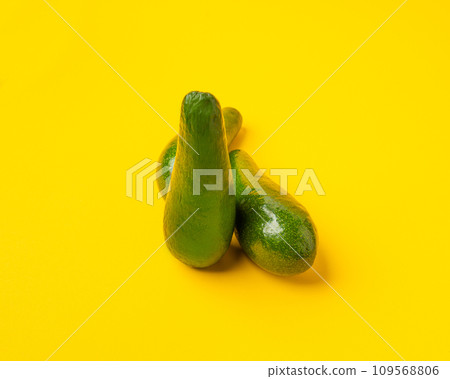 Avocado Isolated, Whole Avokado, Green Avocados Slice, Fresh Alligator Pear, Long Avocado Fruit Avocado Isolated, Whole Avokado, Green Avocados Slice, Fresh Alligator Pear, Long Avocado Fruit 109568806