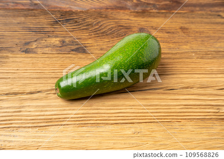 Avocado Isolated, Whole Avokado, Green Avocados Slice, Fresh Alligator Pear, Long Avocado Fruit 109568826