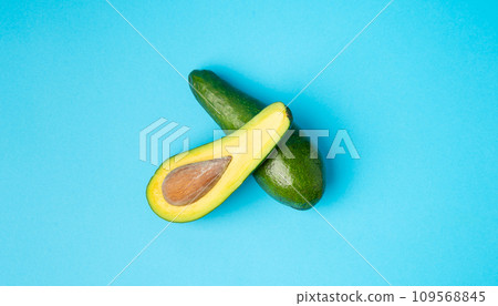 Avocado Isolated, Whole Avokado, Green Avocados Slice, Fresh Alligator Pear, Long Avocado Fruit 109568845