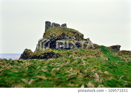 Duniveig Castle ruins at the entrance to Lagavulin Bay on Islay 109571831