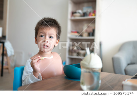 Cozy mornings 109573174