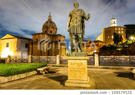 View of Statue of Julius Caesar at Roman Forum site 109574528