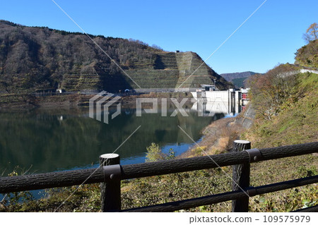 Kanawa River Dam的100個水壩湖泊 Kanawa River Dam的100個水壩湖泊 109575979