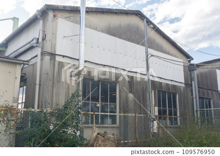 Corrugated plate outer wall, galvanized iron plate outer wall 109576950