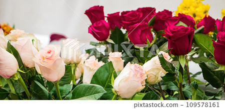 Bouquets of roses in flower shop. Selling fresh flowers for Valentines Day. 109578161