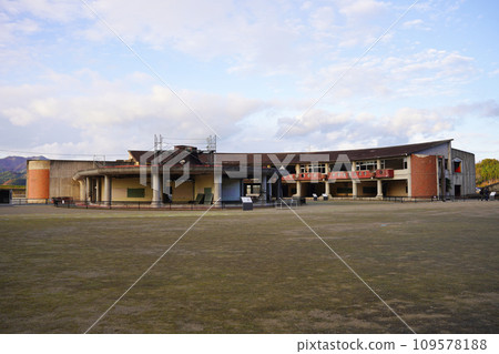 Panoramic view of earthquake ruins Okawa Elementary School (Ishinomaki City, Miyagi Prefecture) 109578188