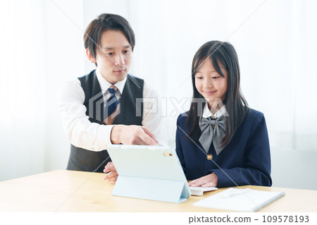 Studying tablet girl teacher 109578193