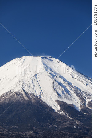 山梨湖的山梨_富士山 109581778