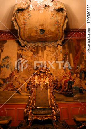stockholm palace, throne stockholm palace, throne 109586525