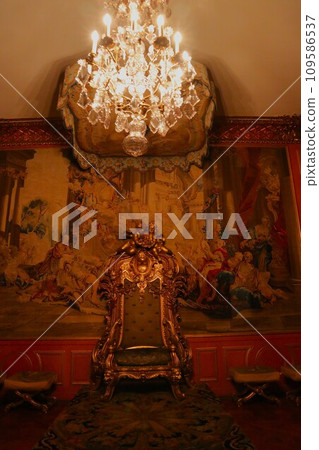 Stockholm Palace, Red Throne 109586537