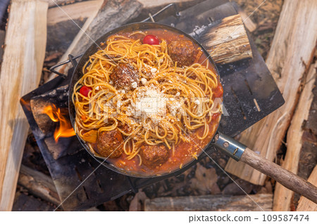 Pasta dishes made outdoors Pasta dishes made outdoors 109587474