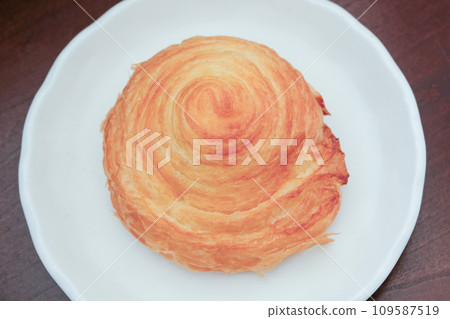 Croissant brioche photo material Croissant brioche photo material 109587519