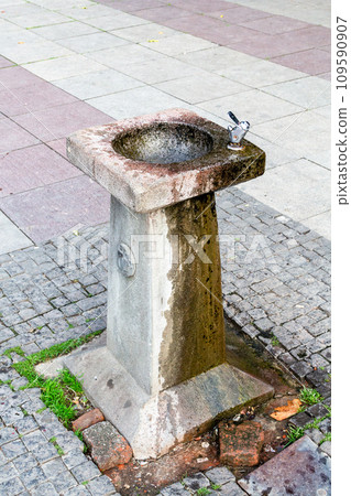 old water bubbler on street of Tbilisi city 109590907