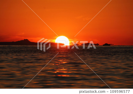 在海上日落 109596577