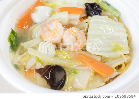 美味的海鮮安卡克炒麵 109598594