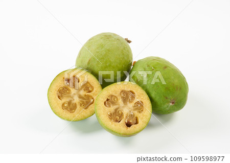 費約果白色背景 費約果白色背景 109598977