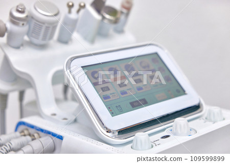modern cosmetology equipment in modern aesthetic clinic, close-up 109599899